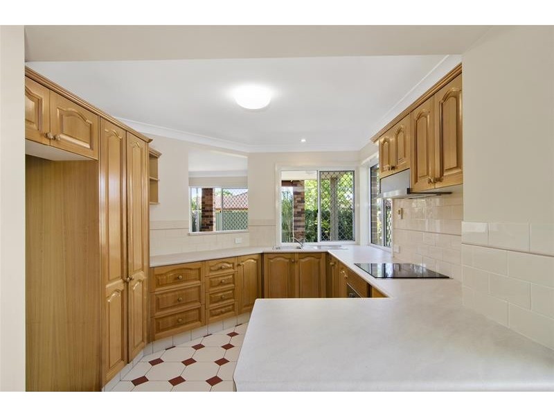 2/46 Tallebudgera Drive, Palm Beach QLD 4221