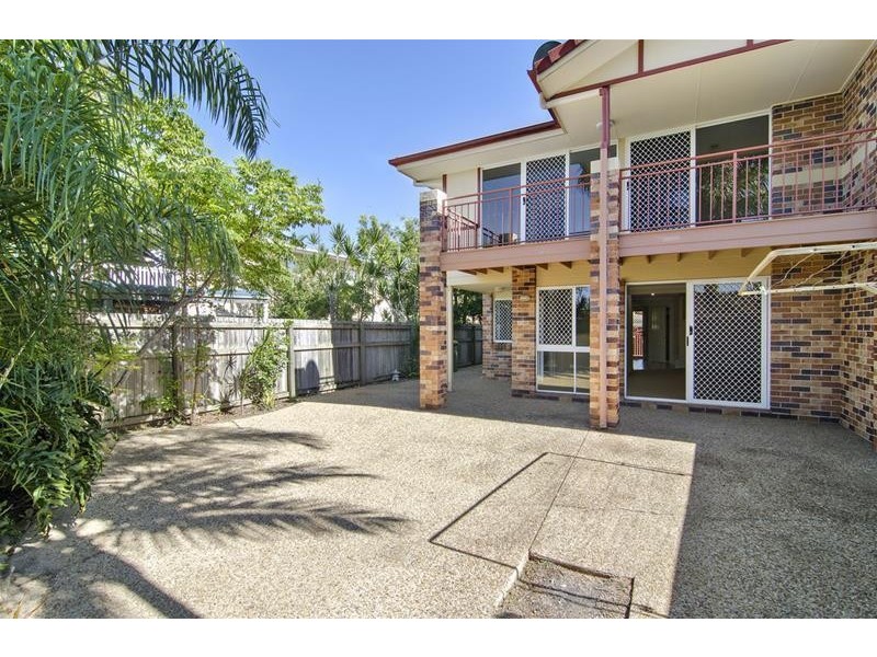 2/46 Tallebudgera Drive, Palm Beach QLD 4221