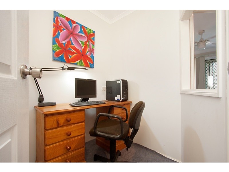 9 Kalmia Court, Elanora QLD 4221