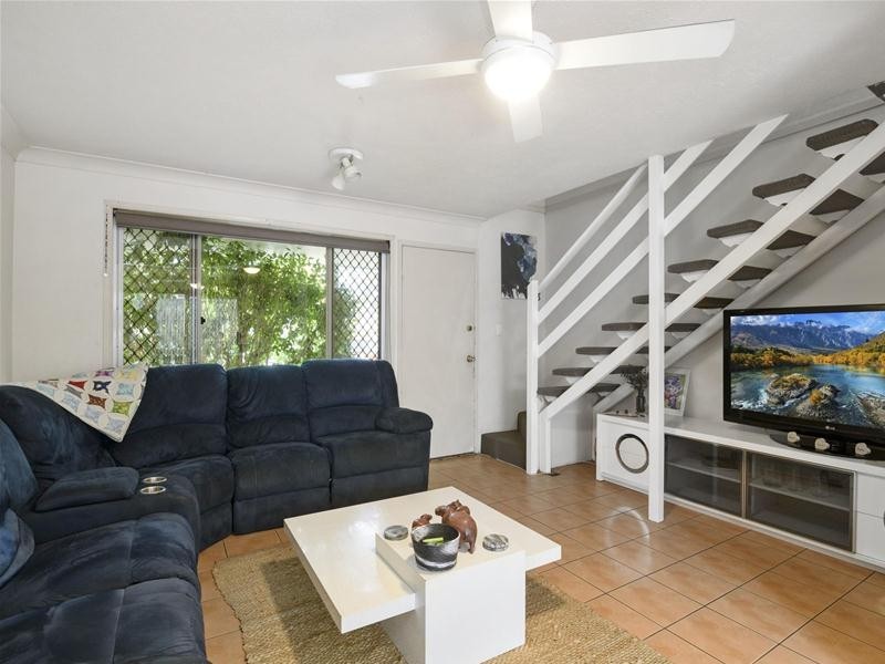 19/2 Coolgardie Street, Elanora QLD 4221