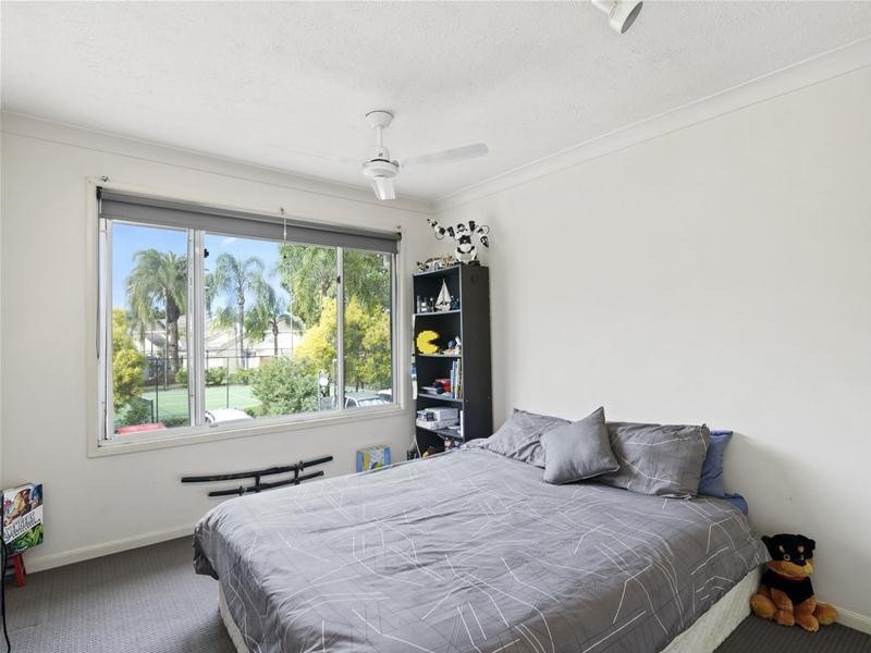 19/2 Coolgardie Street, Elanora QLD 4221