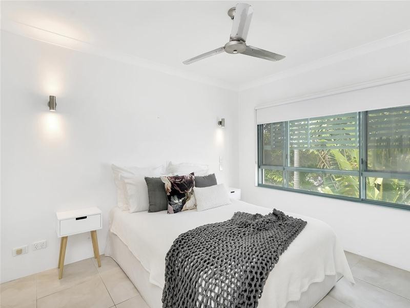 12/955 Gold Coast Highway, Palm Beach QLD 4221