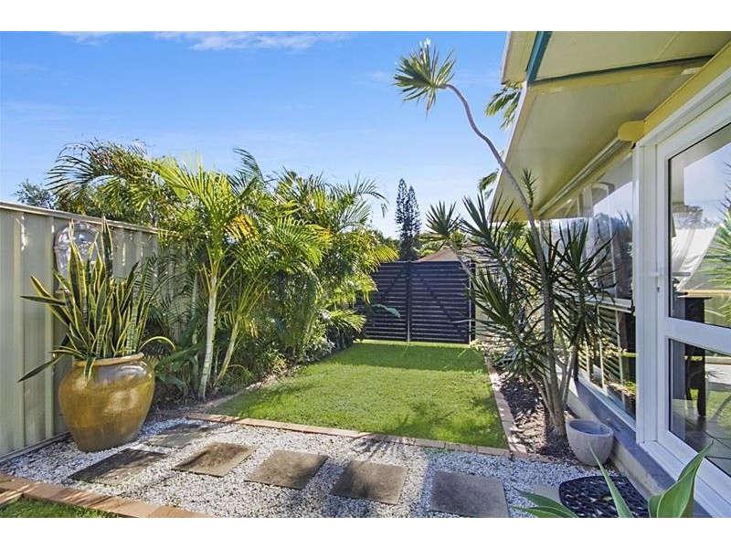 2/26 Darnel Street, Elanora QLD 4221