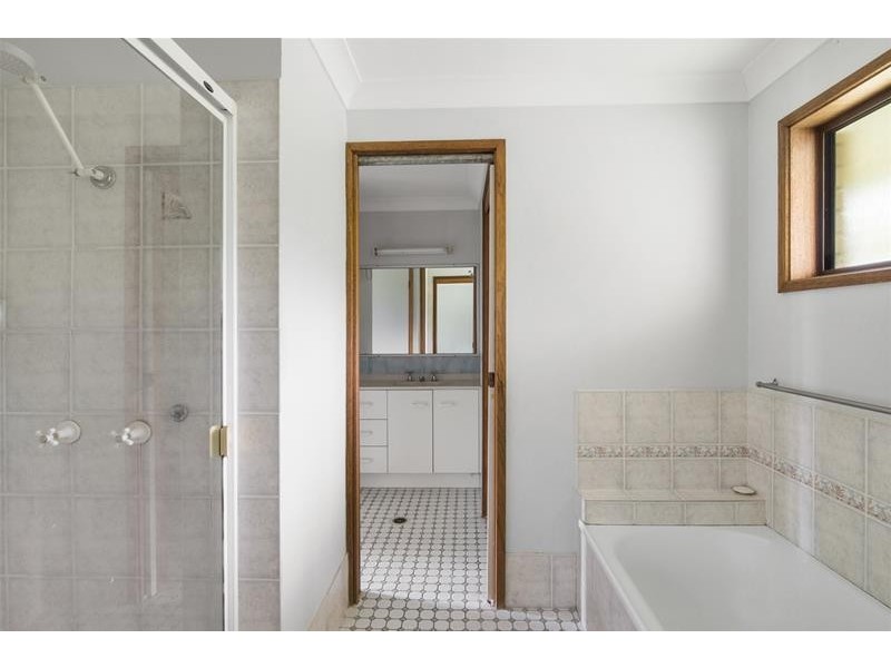 16 Beaumont Court, Currumbin Waters QLD 4223