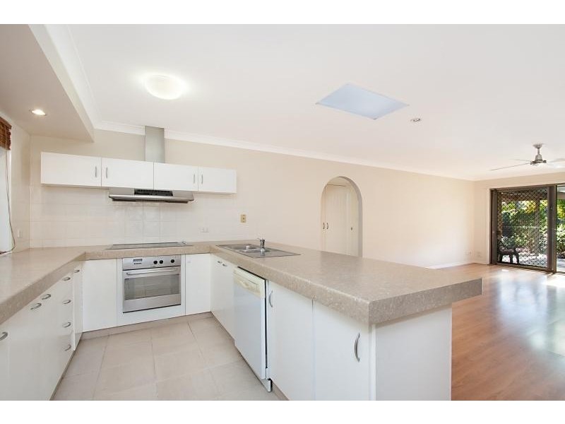 1/6 Guineas Creek Road, Currumbin Waters QLD 4223