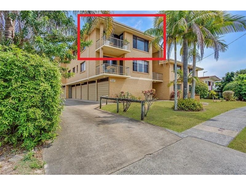 8/19 Twenty Sixth  Avenue, Palm Beach QLD 4221