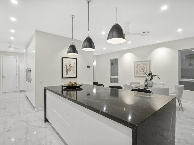 2130 Tallebudgera Drive, Palm Beach QLD 4221