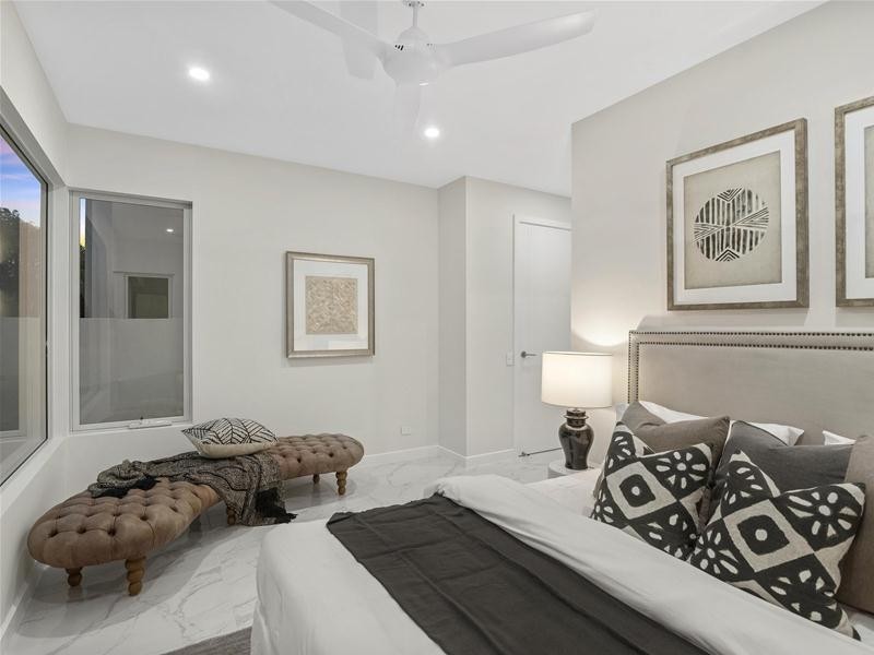 2130 Tallebudgera Drive, Palm Beach QLD 4221