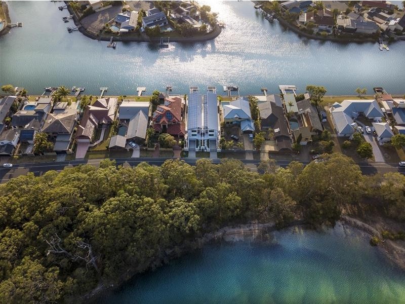 2130 Tallebudgera Drive, Palm Beach QLD 4221