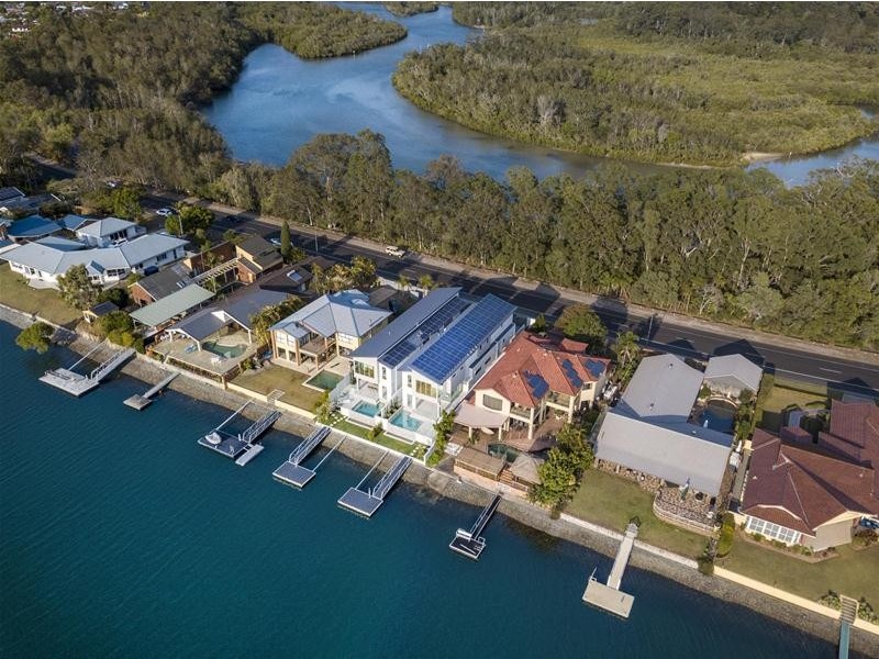 2130 Tallebudgera Drive, Palm Beach QLD 4221