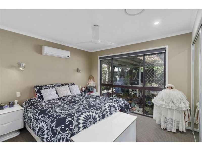 3 Amadeus Street, Elanora QLD 4221