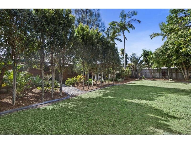 3 Amadeus Street, Elanora QLD 4221