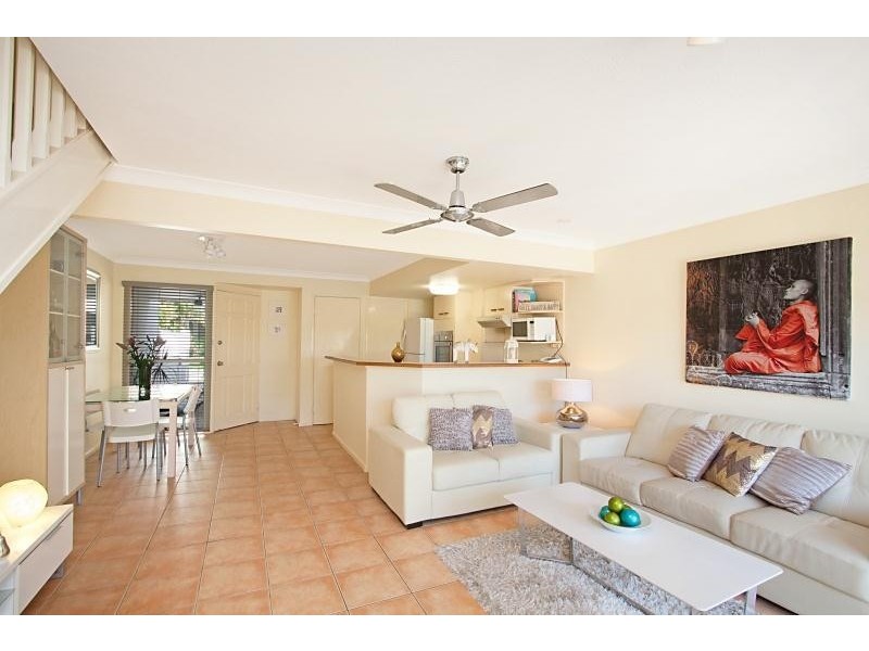 43/2 Coolgardie Street, Elanora QLD 4221