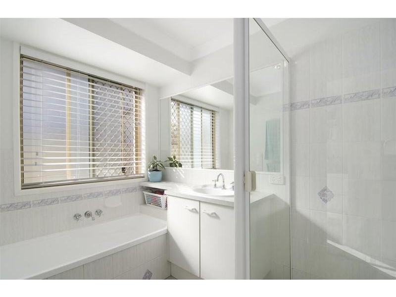 3 Mollys  Place, Currumbin Waters QLD 4223