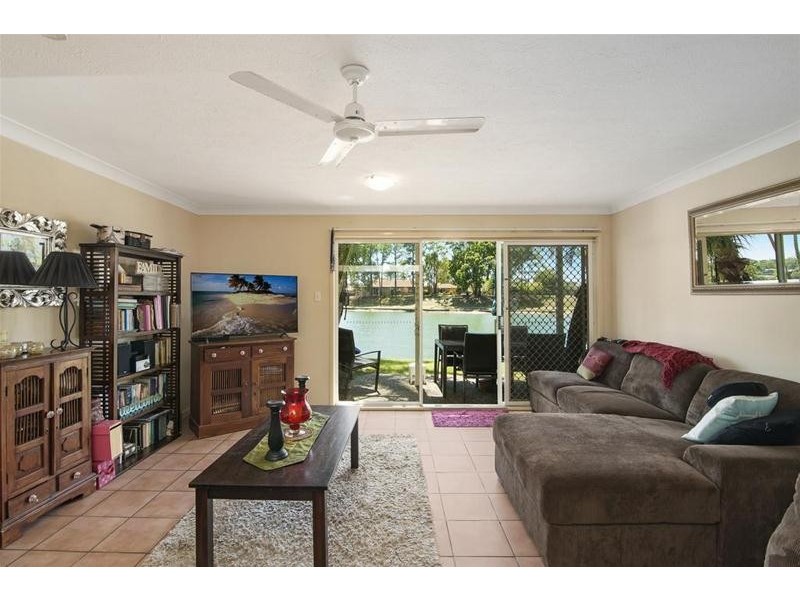 7/2-10 Coolgardie Street, Elanora QLD 4221