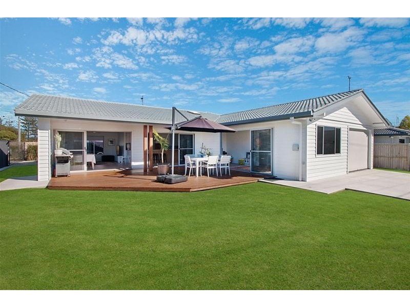 146 Townson Avenue, Palm Beach QLD 4221