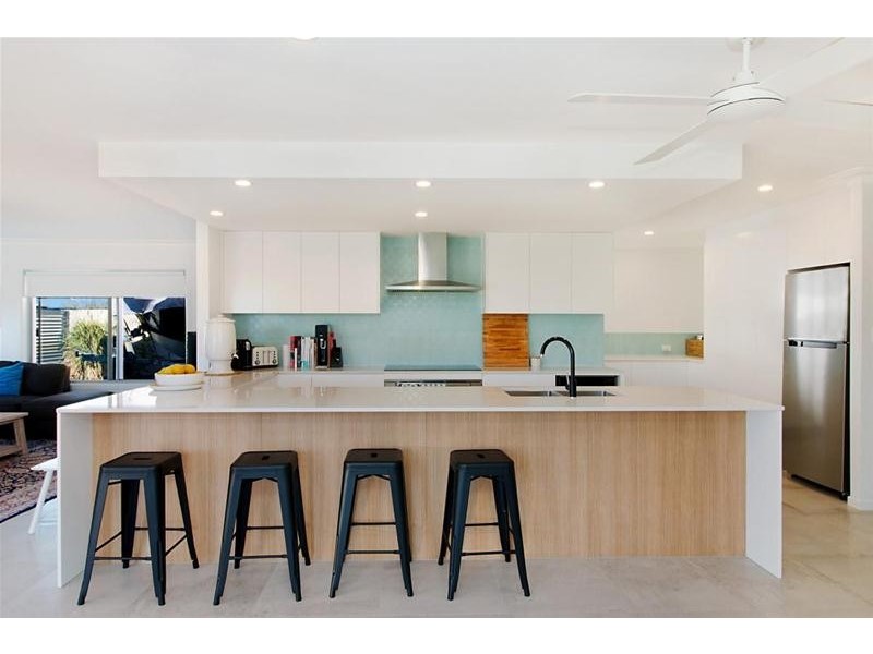 146 Townson Avenue, Palm Beach QLD 4221