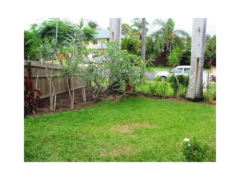 1/17 Leyte Avenue, Palm Beach QLD 4221