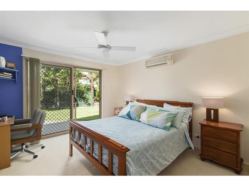 247  Nineteenth Avenue, Elanora QLD 4221