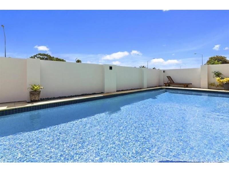 247  Nineteenth Avenue, Elanora QLD 4221