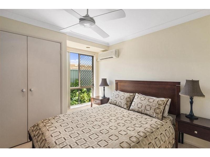 247  Nineteenth Avenue, Elanora QLD 4221