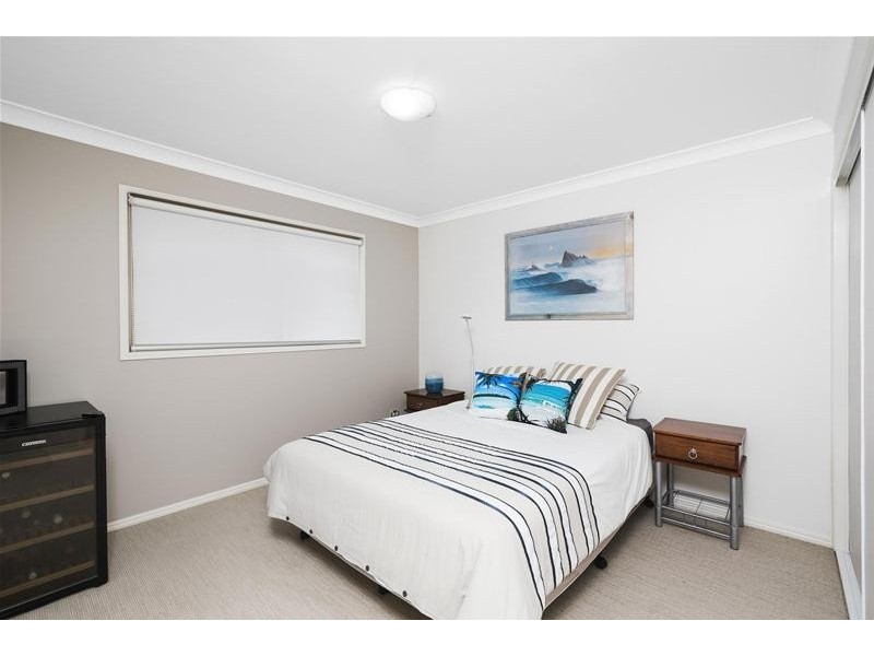 Villa 2/4 Fifteenth Avenue, Palm Beach QLD 4221