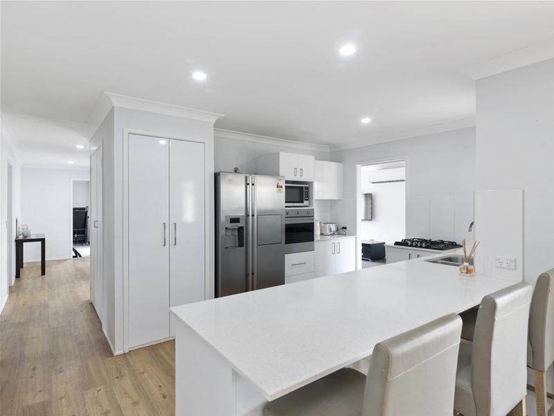 94 Nineteenth Avenue, Palm Beach QLD 4221