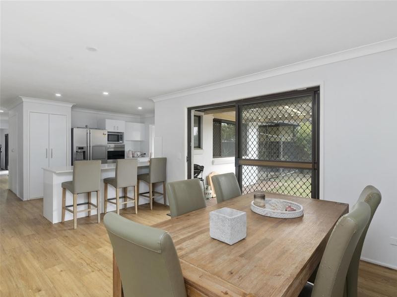 94 Nineteenth Avenue, Palm Beach QLD 4221