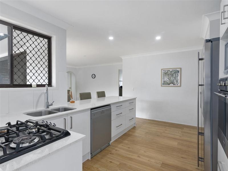 94 Nineteenth Avenue, Palm Beach QLD 4221