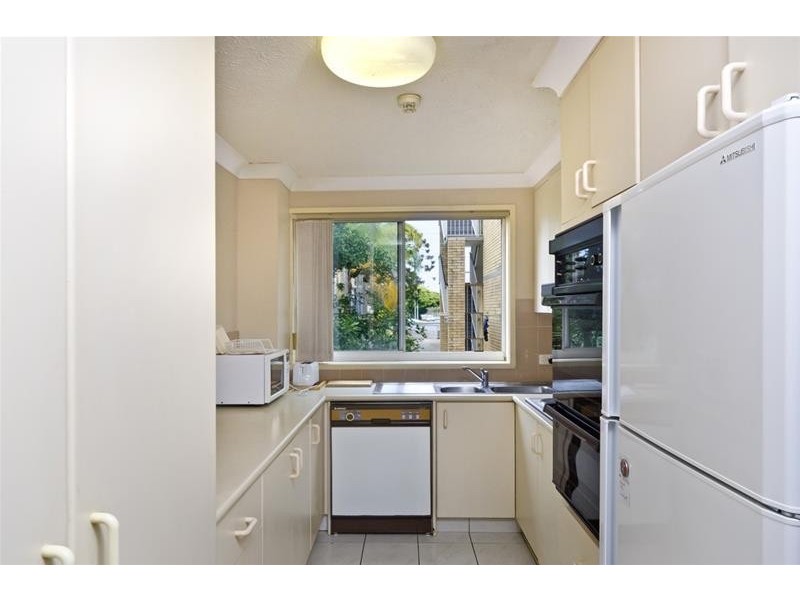 11/14 Jefferson Lane, Palm Beach QLD 4221