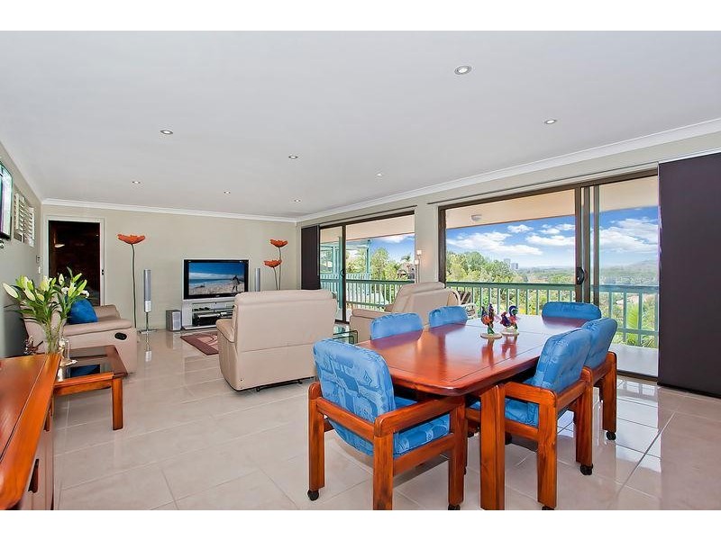 22 Heartwood Avenue, Elanora QLD 4221