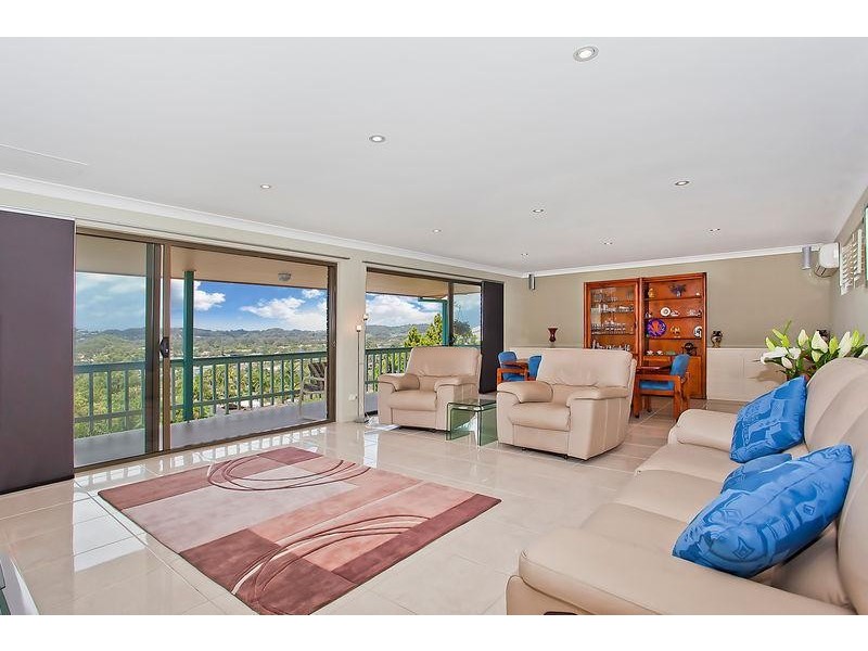 22 Heartwood Avenue, Elanora QLD 4221