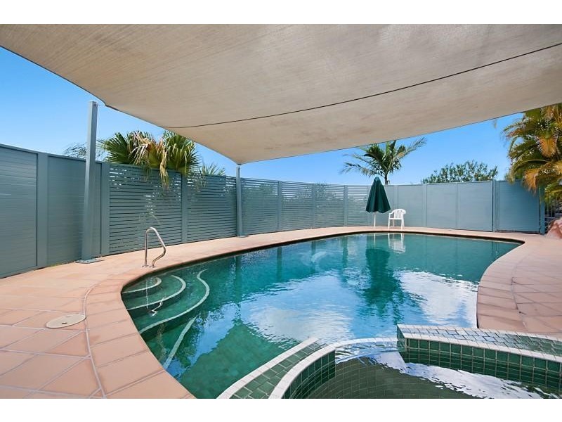 22 Heartwood Avenue, Elanora QLD 4221