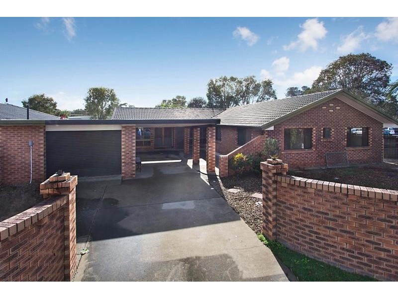 63 KP Mcgrath Drive, Elanora QLD 4221