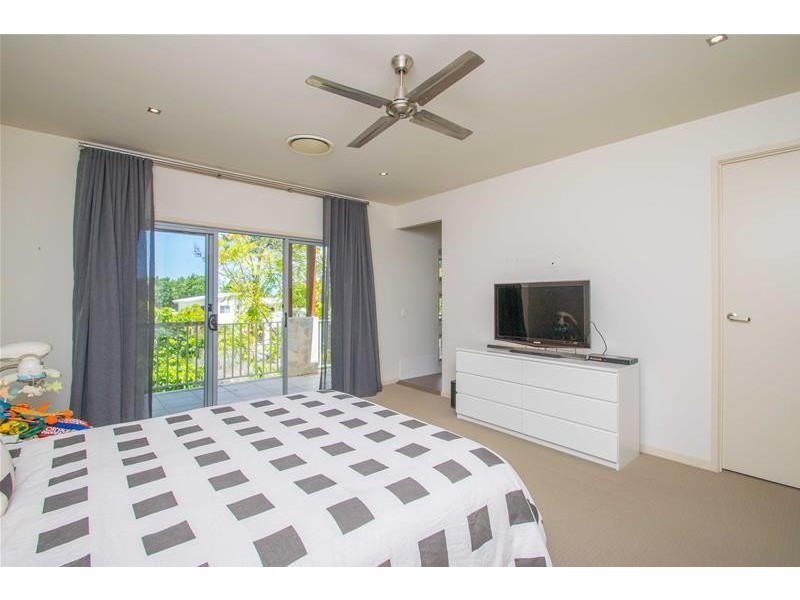 5014A Riverwood Grove, Benowa QLD 4217