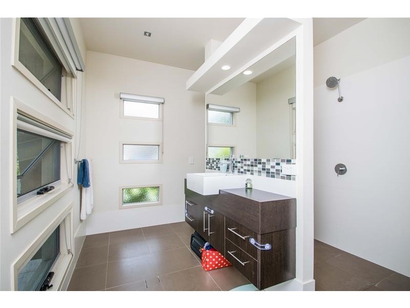 5014A Riverwood Grove, Benowa QLD 4217