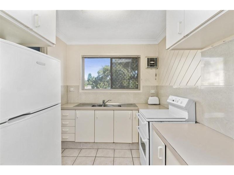 3/50 T E Peters Drive, Broadbeach Waters QLD 4218