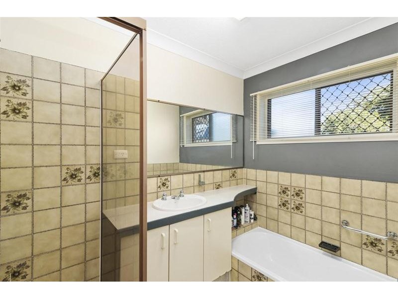 3/50 T E Peters Drive, Broadbeach Waters QLD 4218