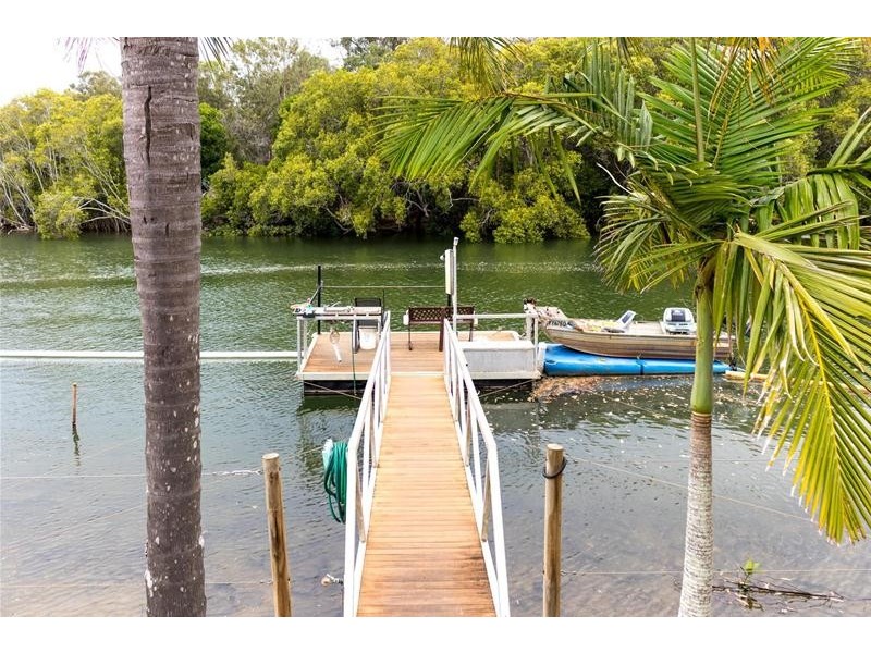 12 Almond Court, Elanora QLD 4221