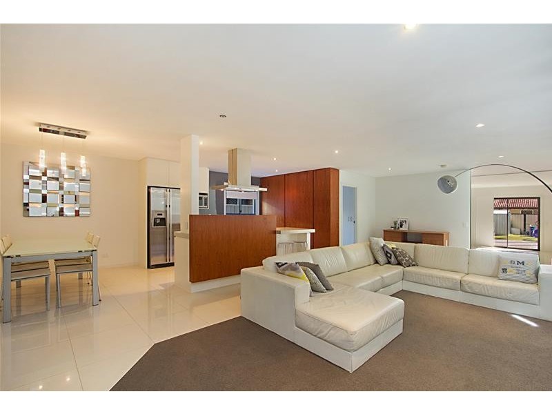 66 Philippine Parade, Palm Beach QLD 4221