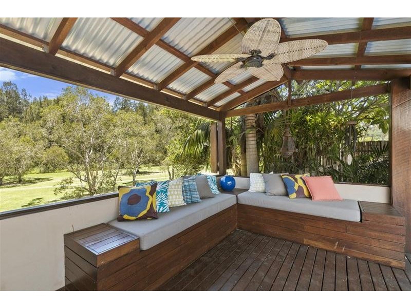 2 Silver Glade Drive, Elanora QLD 4221