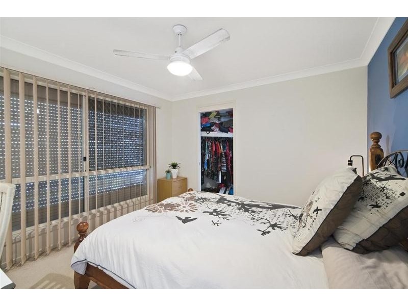 2 Silver Glade Drive, Elanora QLD 4221