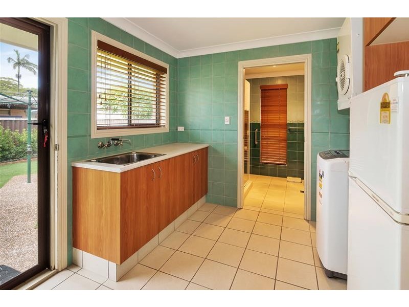 31 Colvillea Court, Palm Beach QLD 4221