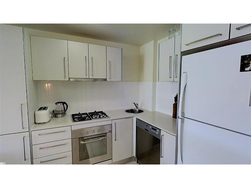 1102/10 Fifth Avenue, Palm Beach QLD 4221