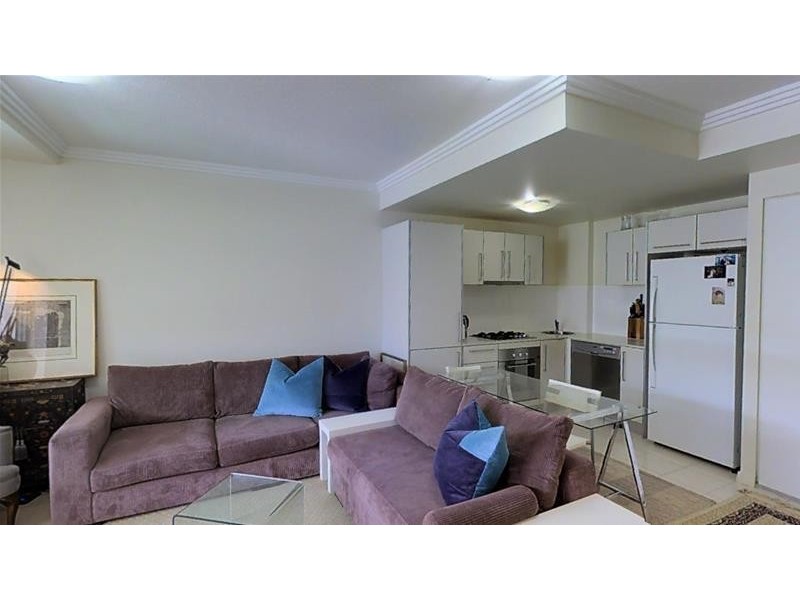 1102/10 Fifth Avenue, Palm Beach QLD 4221