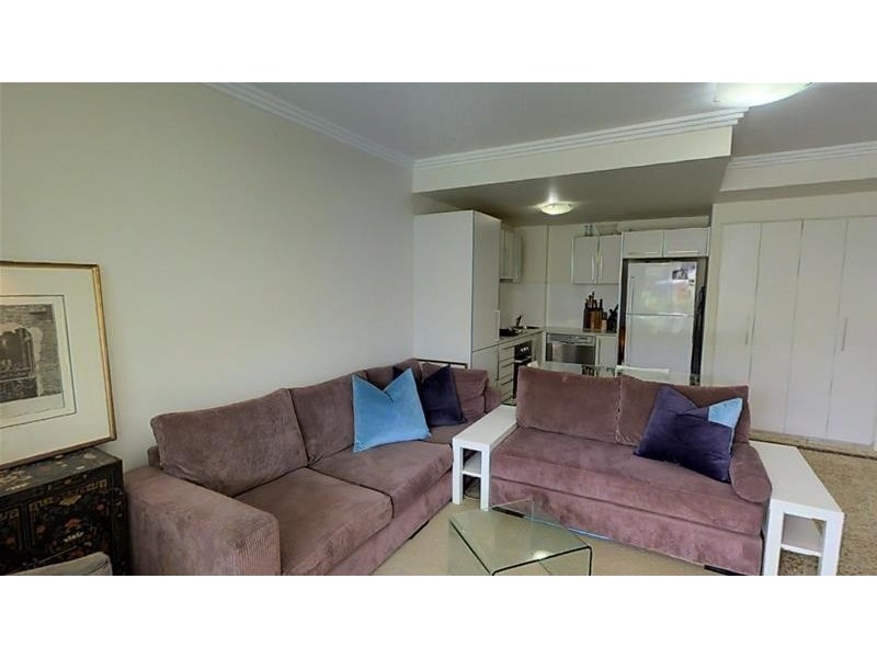 1102/10 Fifth Avenue, Palm Beach QLD 4221