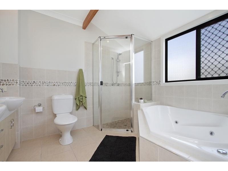 1/10 Walker Avenue, Palm Beach QLD 4221