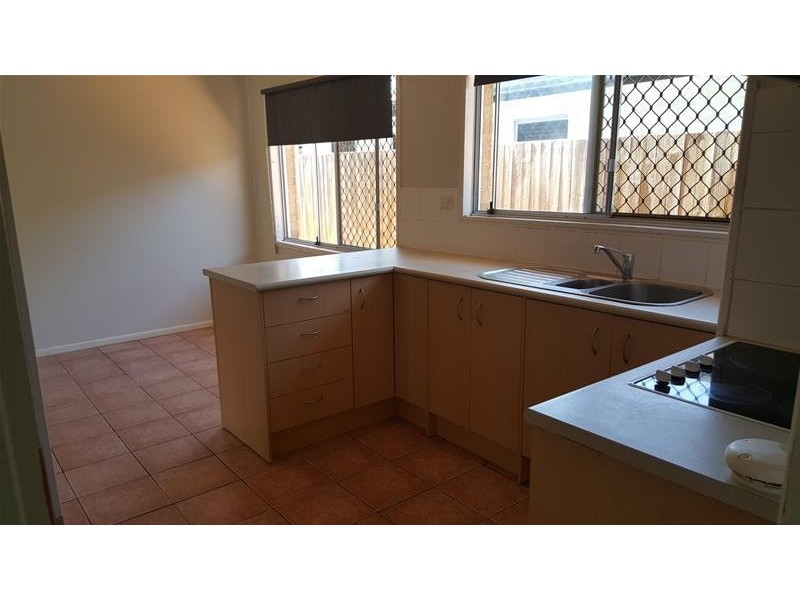 96 Albion Avenue, Miami QLD 4220