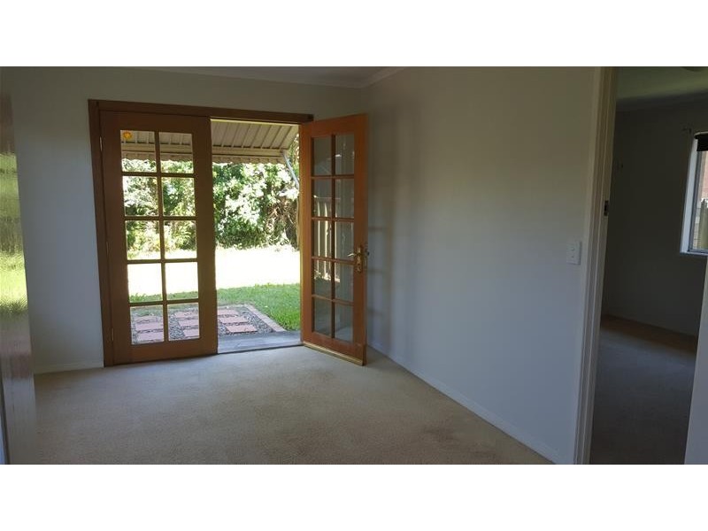 96 Albion Avenue, Miami QLD 4220