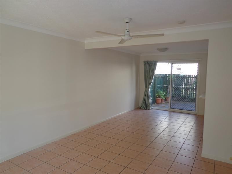 82/2 Coolgardie Street, Elanora QLD 4221